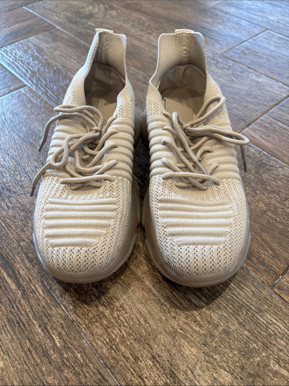 Cushionaire Women's Knit Beige Sneakers